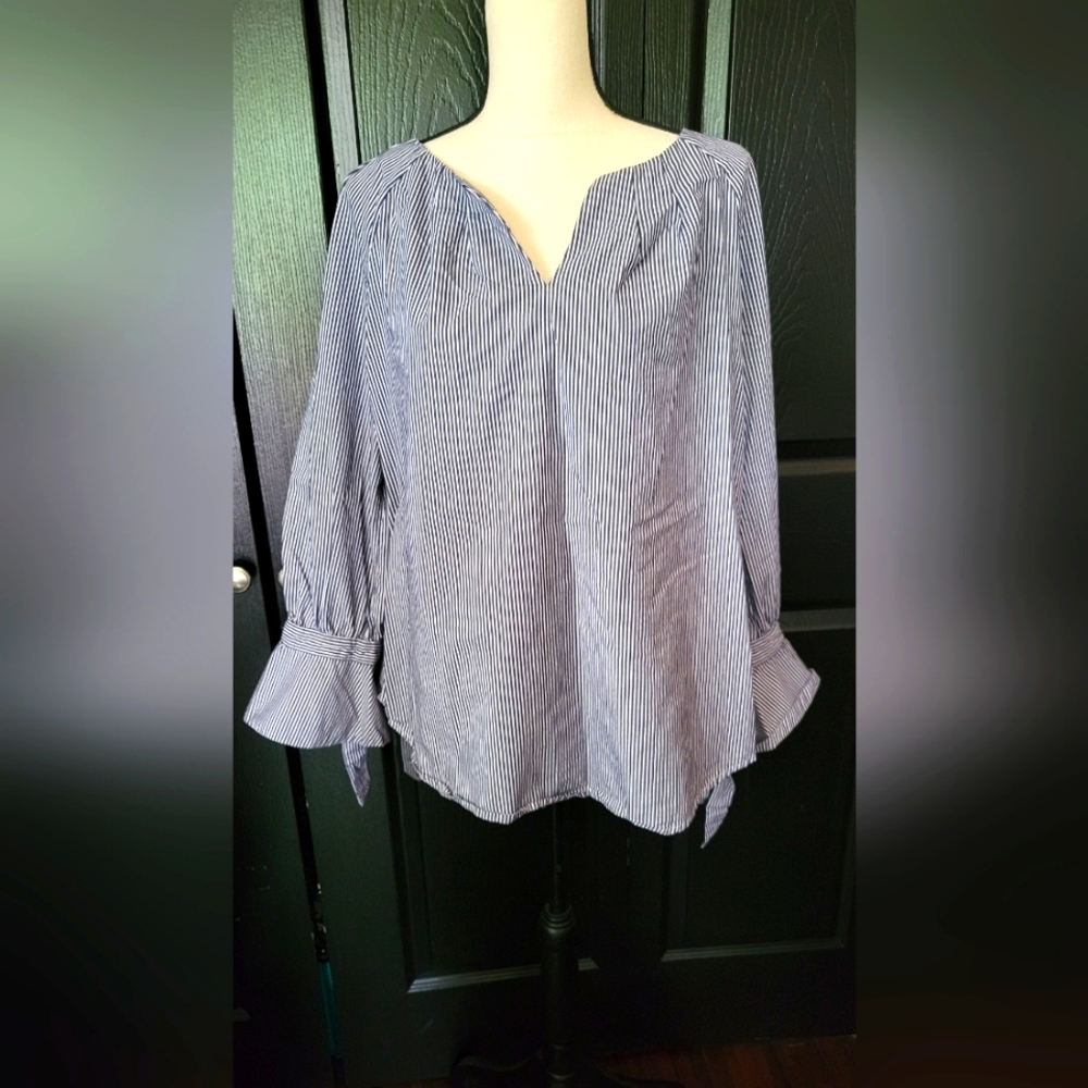 Striped blouse with ties at sleeves